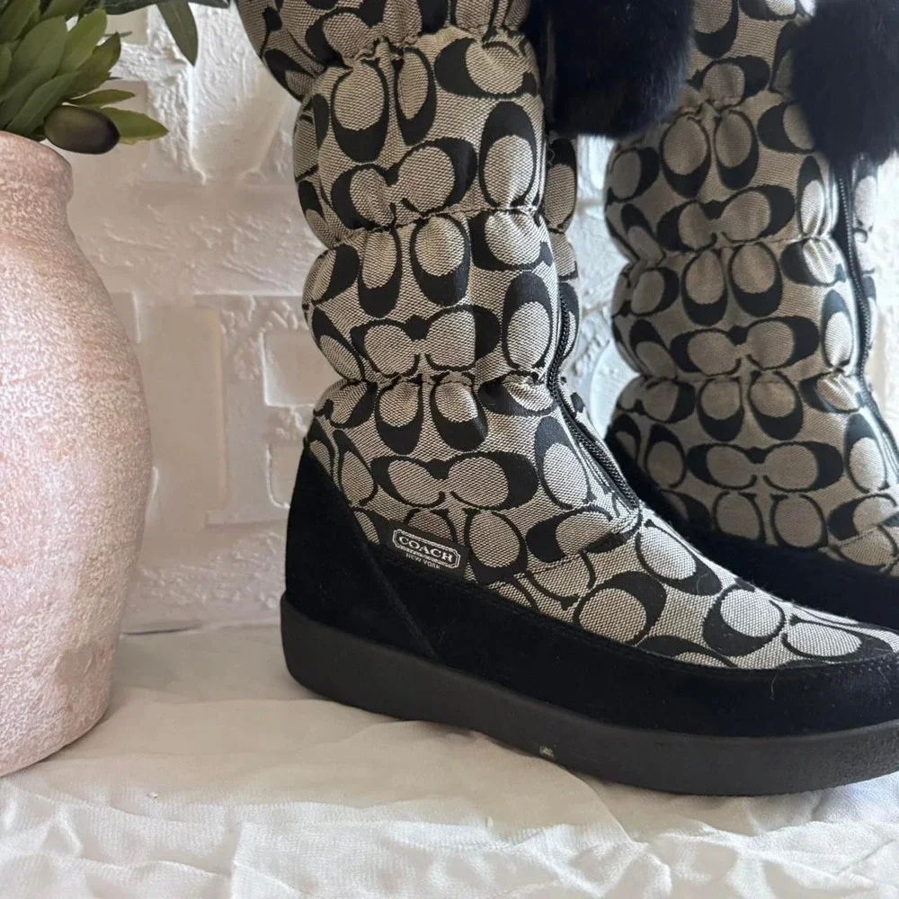 Coach Theona Signature snow boots